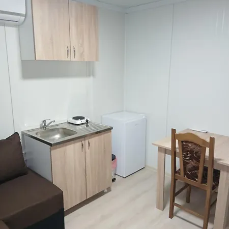 Garden Rm Chalet Petrovaradin